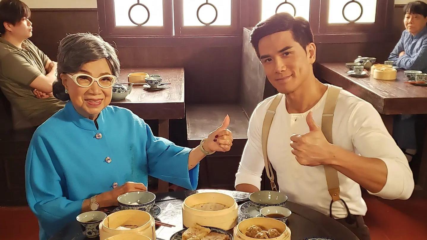 鐵拳英雄｜伍允龍上載嫲孫合照懷緬梁舜燕︰專業又善良嘅前輩