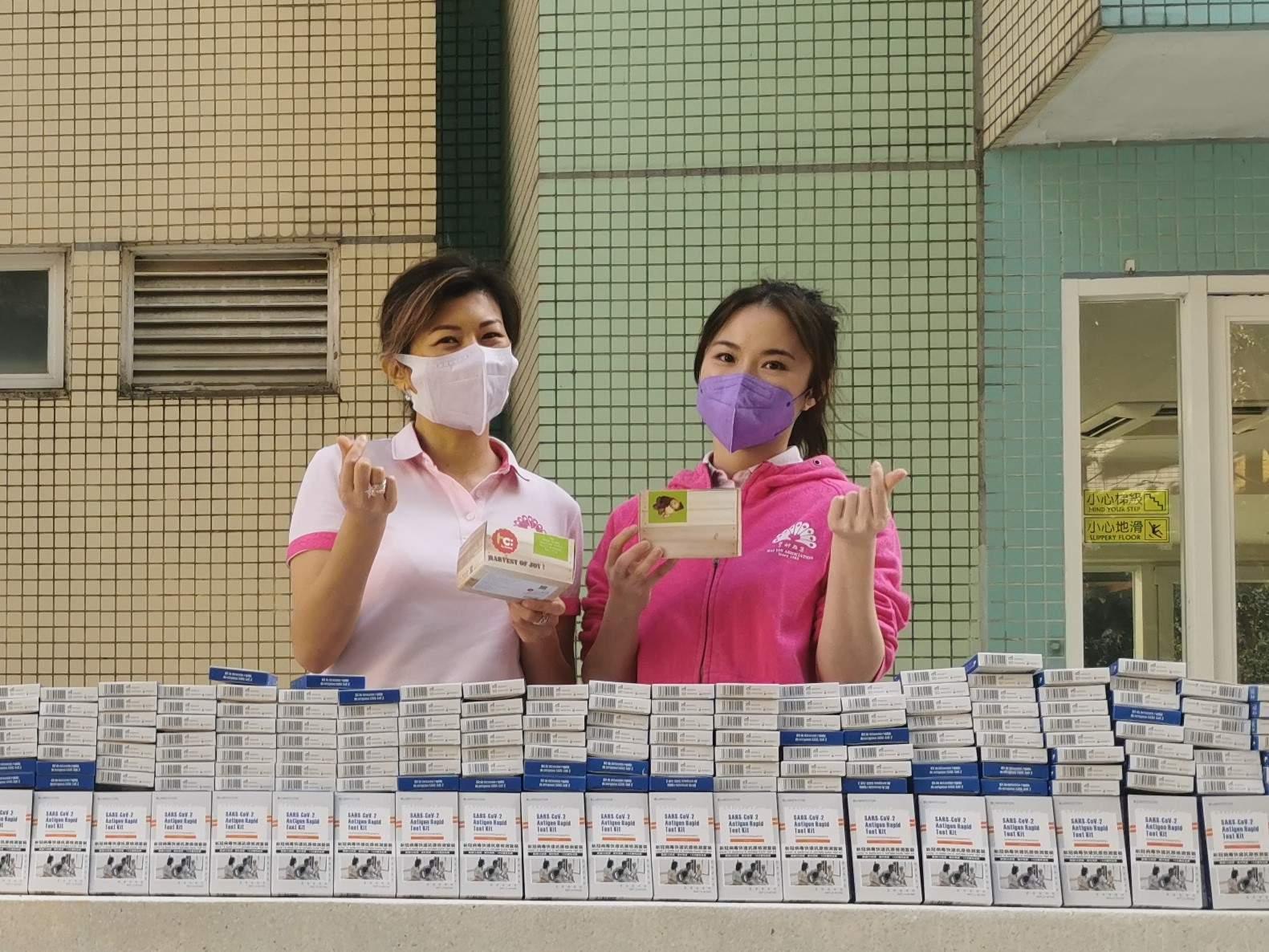 慧妍雅集再捐快速測試 劉倩婷出關搜羅物資