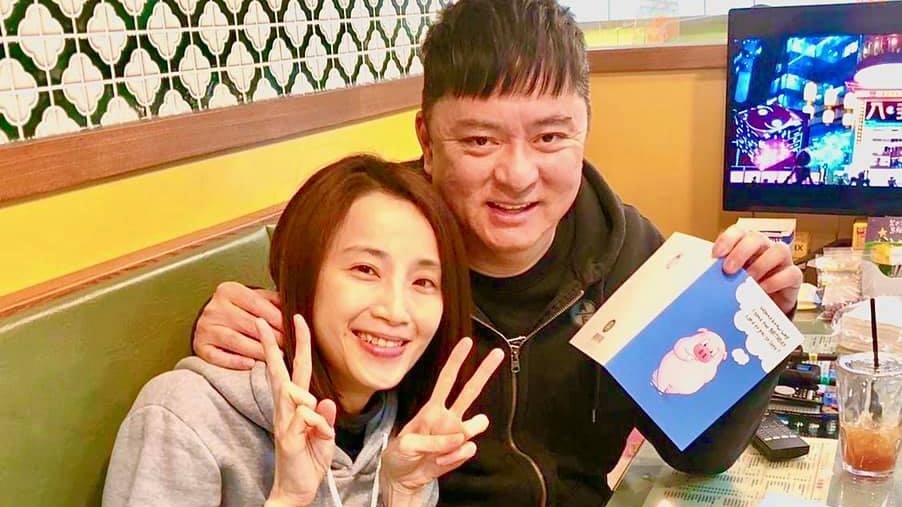 譚小環與蔡強榮經營的茶餐廳有不少捧場客。