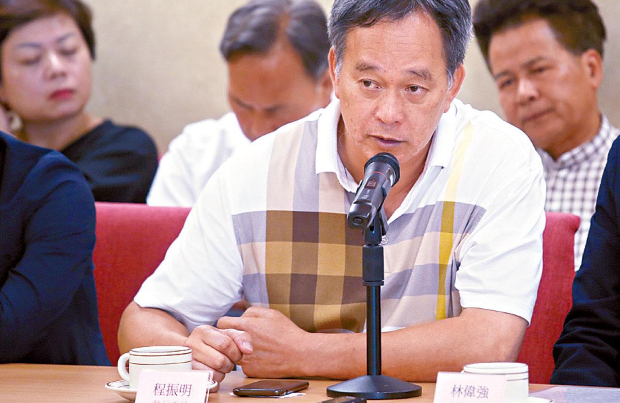 涉十億元套丁案 控串謀詐騙 元朗原居民代表建築公司負責人提堂