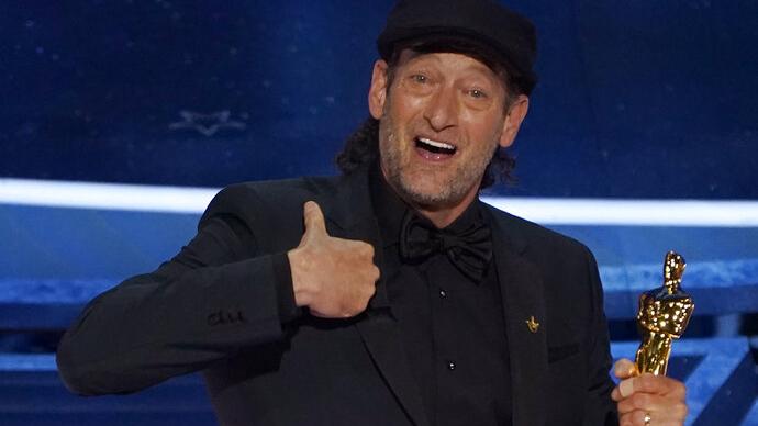 《心之旋律》Troy Kotsur史上首位聽障男演員奪最佳男配角