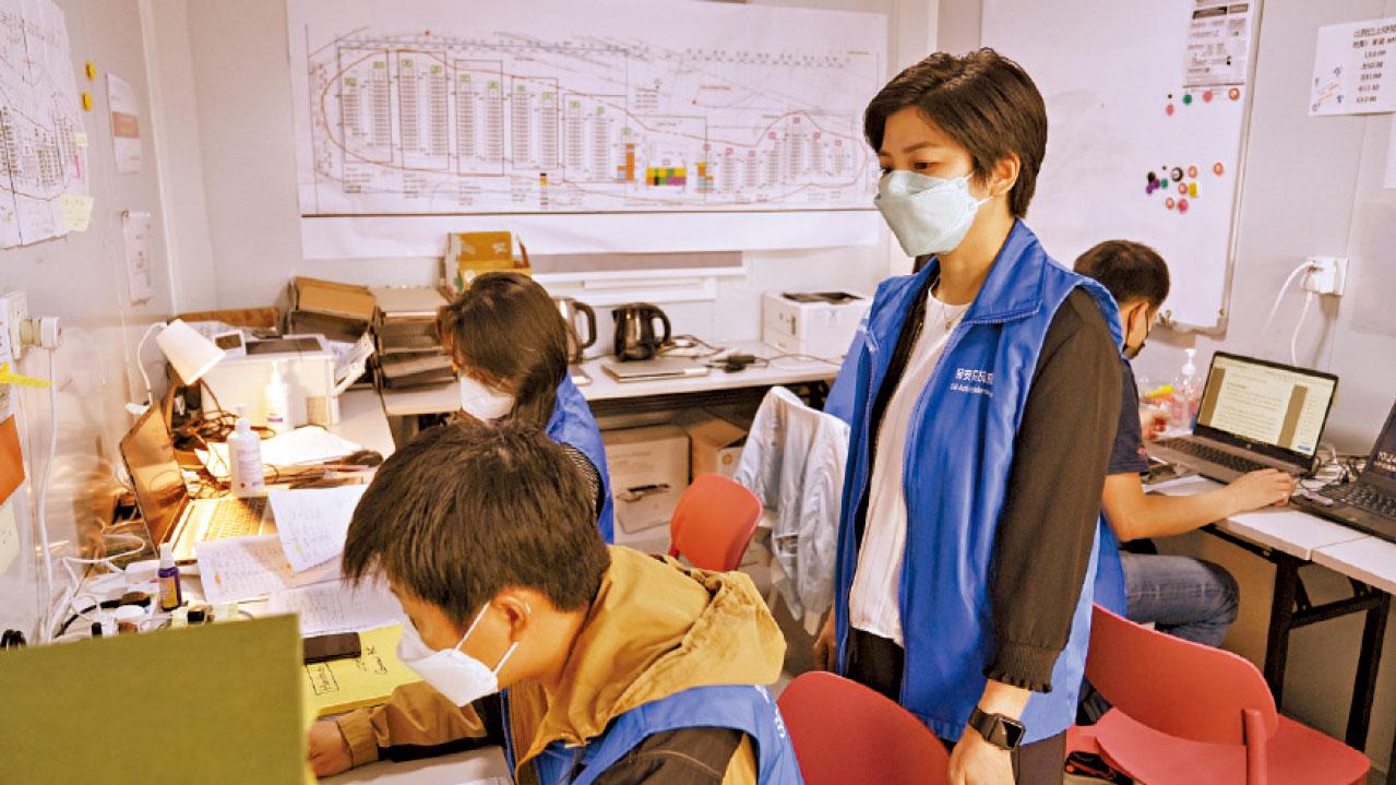 抗疫特遣隊｜警方︰管理方艙以人為本 每日抽樣驗飯盒溫度質素