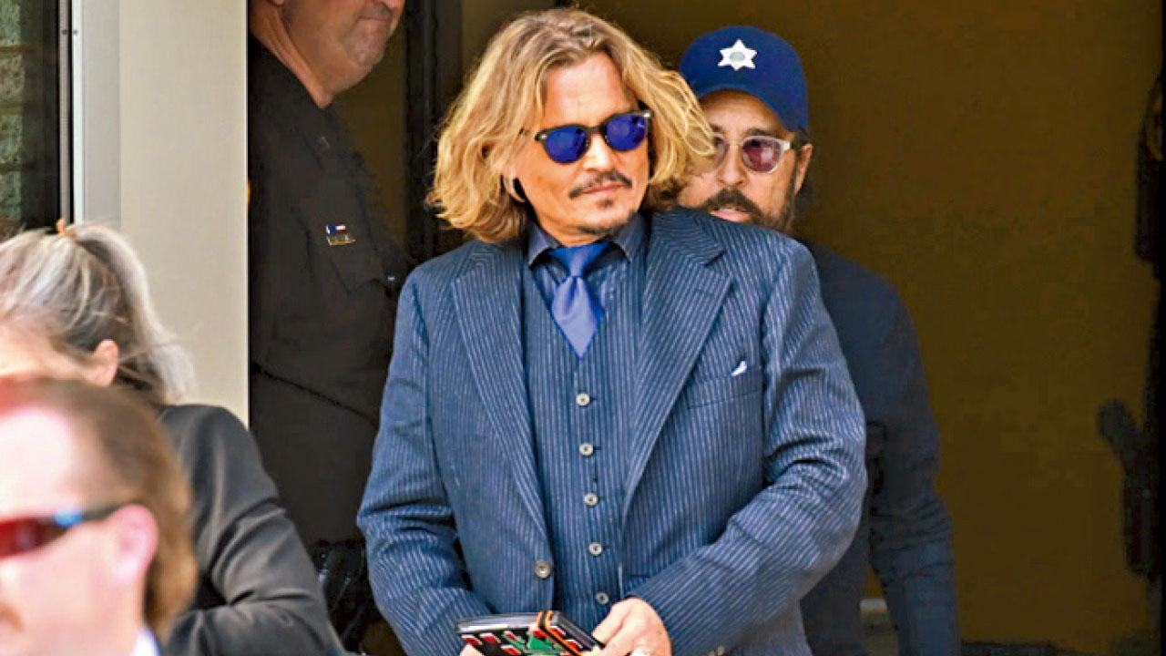 泰山崩於前而色不變