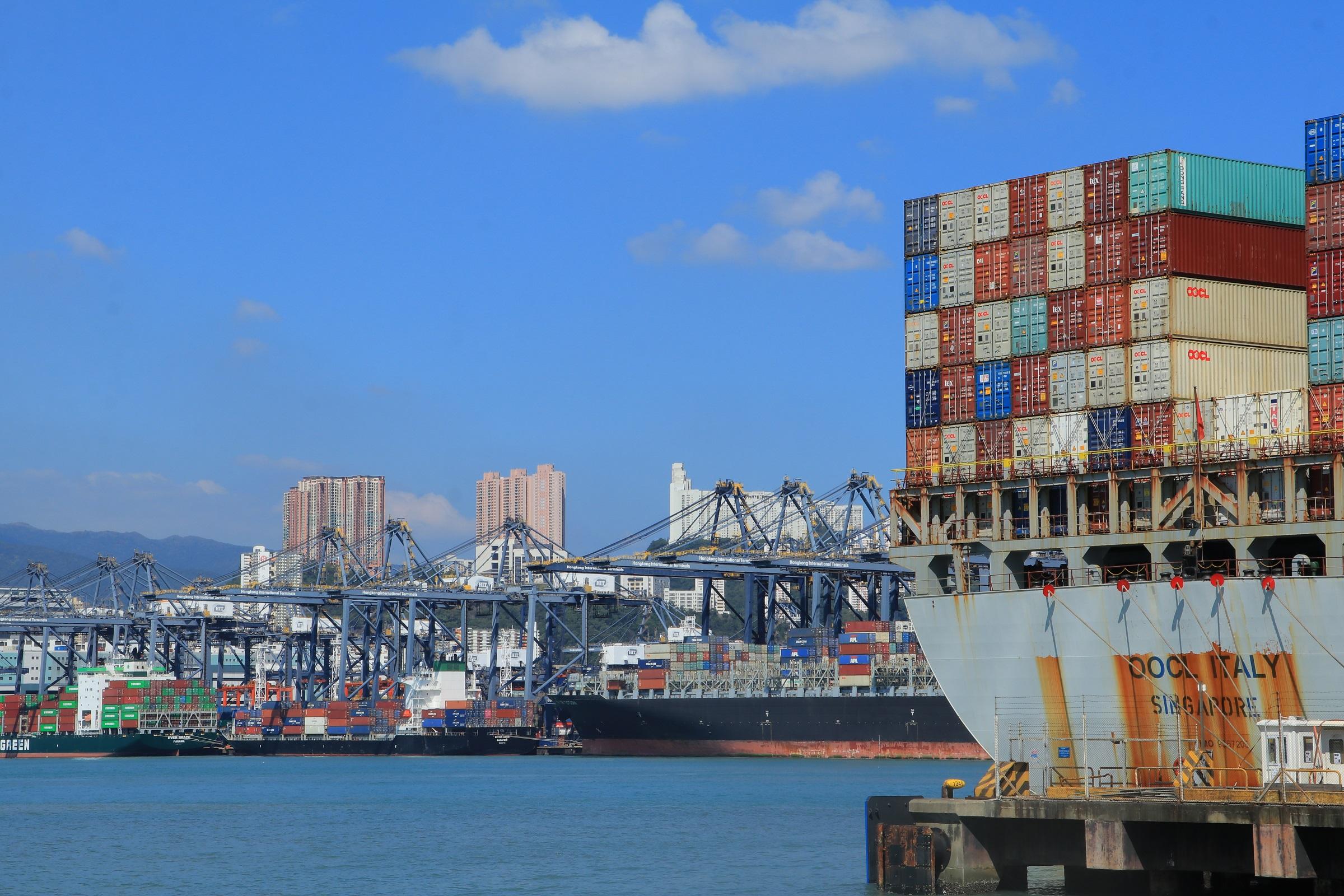 出口數據｜港上月進出口齊轉跌 連升16月後斷纜