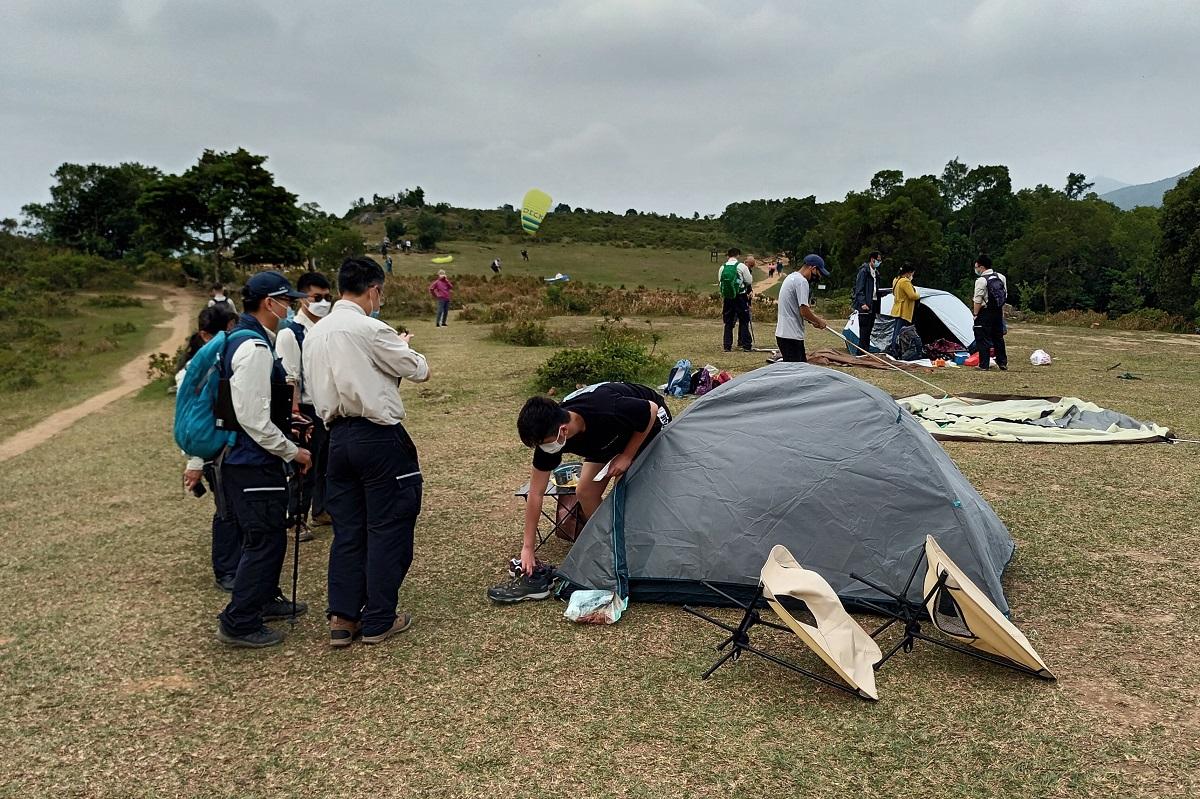 漁護署於復活節假期期間，在各區郊野公園加強巡邏及執法。(政府新聞處)