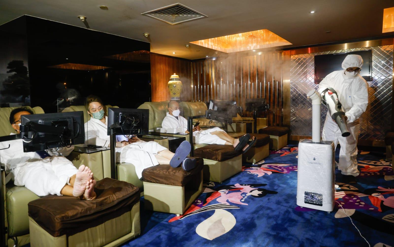 疫情｜按摩業自發員工「先檢測後開工」 有按摩院花百萬維修清潔準備復業