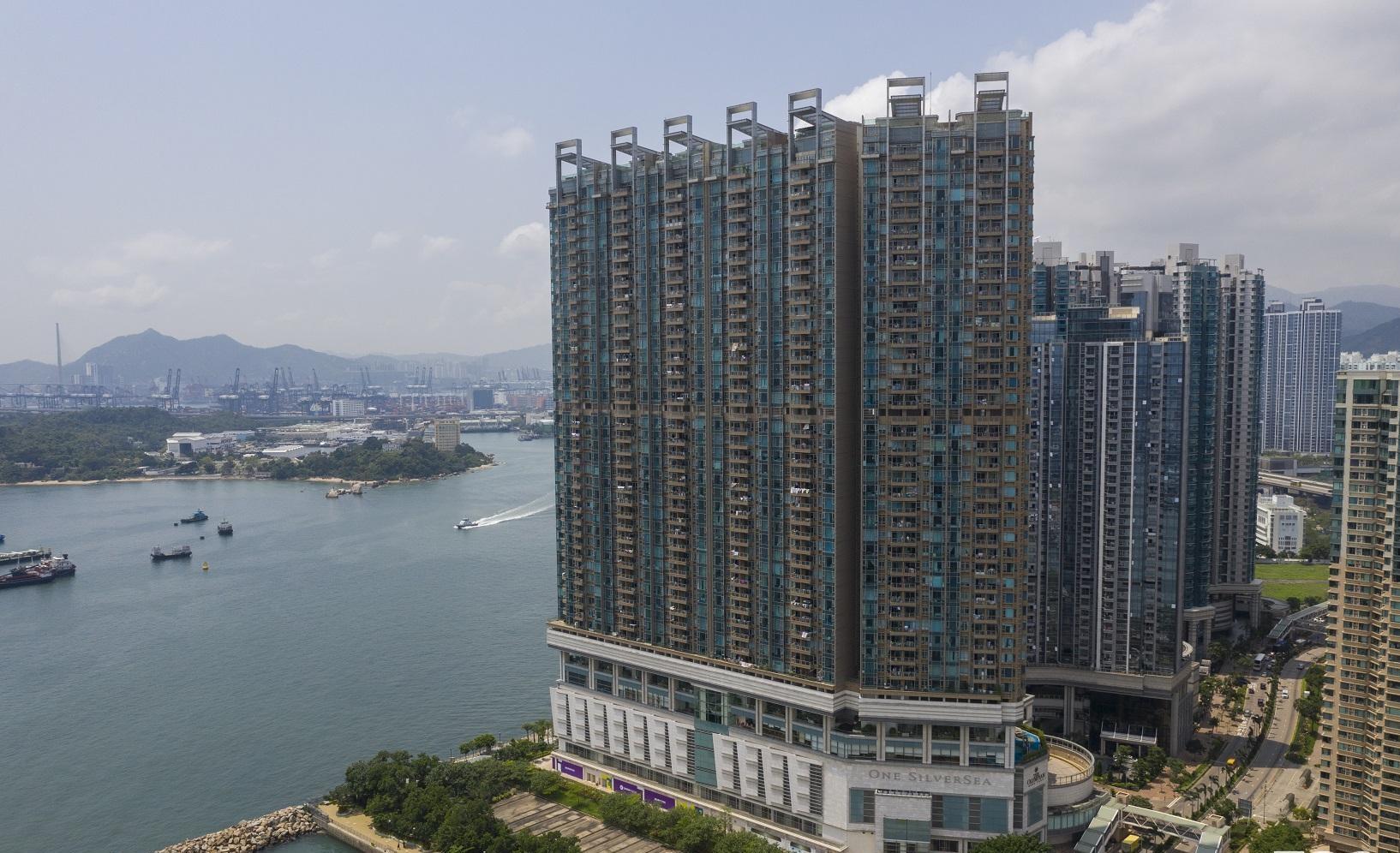 奧運站一號銀海7座極高層B室，新近以2,738萬元成交，單位期內大幅升值106%，原業主帳面勁賺1,408萬元離場。