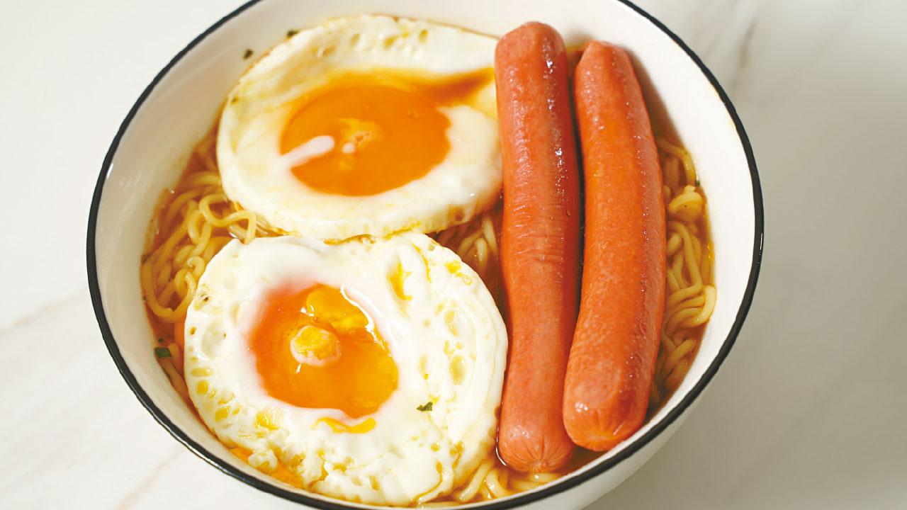 食香腸要小心！ 測試30款香腸 九成高鈉 一半高脂 3款含獸藥代謝物