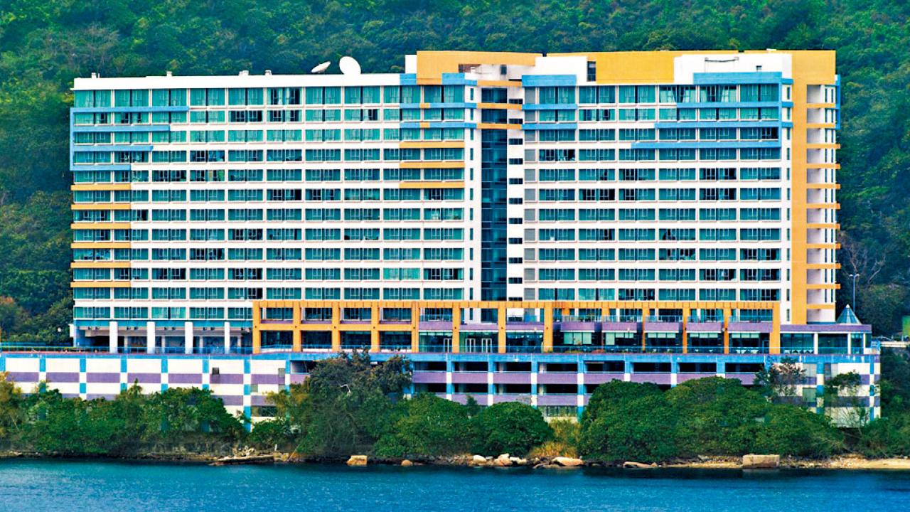 華大酒店接貨汀蘭居 鄧成波家族套現14億