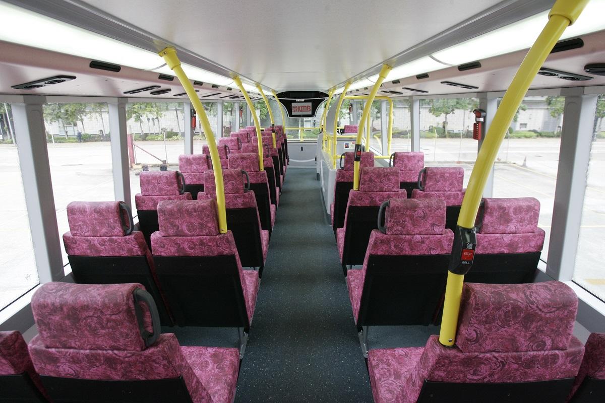 本港疑再次發生巴士刺針事件；圖非涉事巴士。(資料圖片)