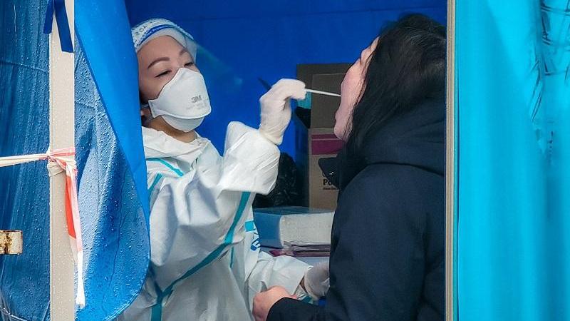 大圍美松苑富松閣被圍封檢測。(資料圖片)