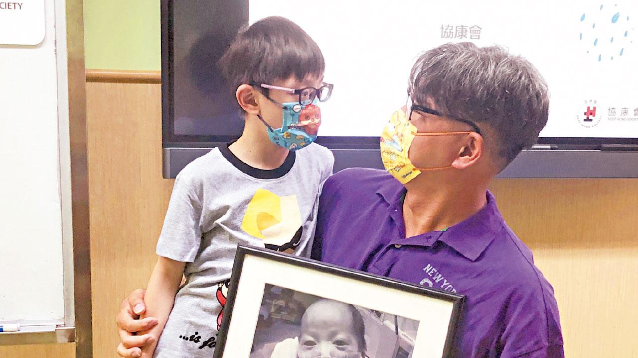 為早產兒頻出醫院致失業 慈父放下包袱：可全心照顧