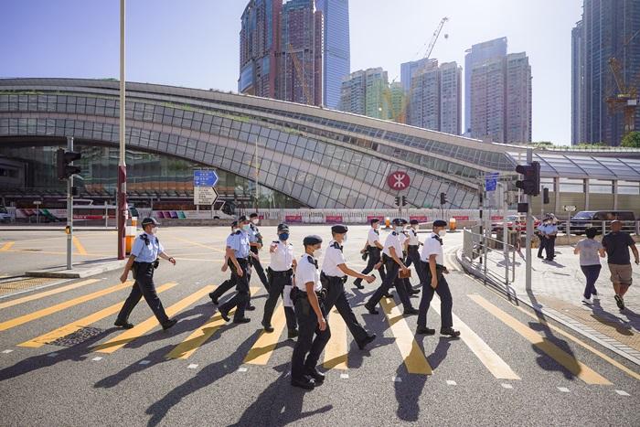 傳習近平坐高鐵來港，西九站一帶戒備森嚴。