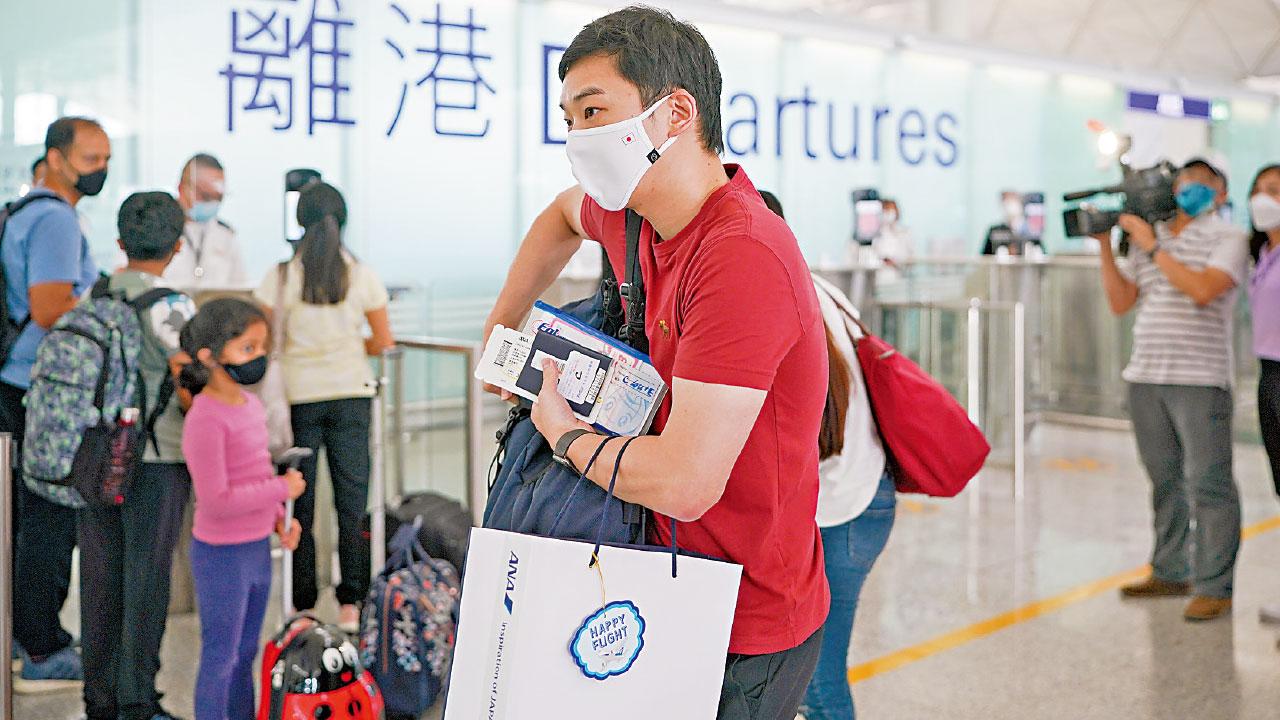李家超：研放寬抵港檢疫或縮酒店隔離  旅遊業讚好 醫生憂第六波