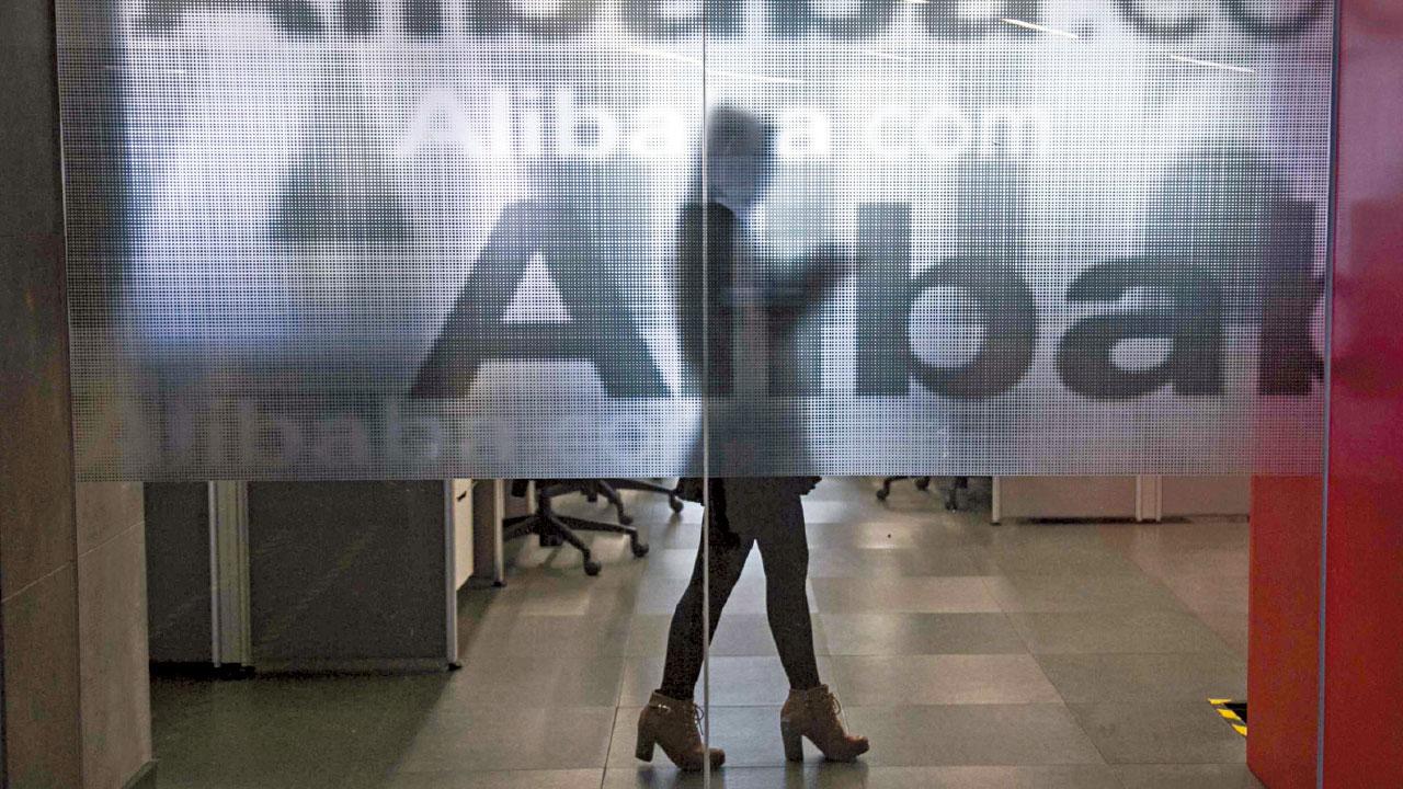 技術走勢｜周線恐背馳 反彈受阻 科指本月兩現黃金交叉