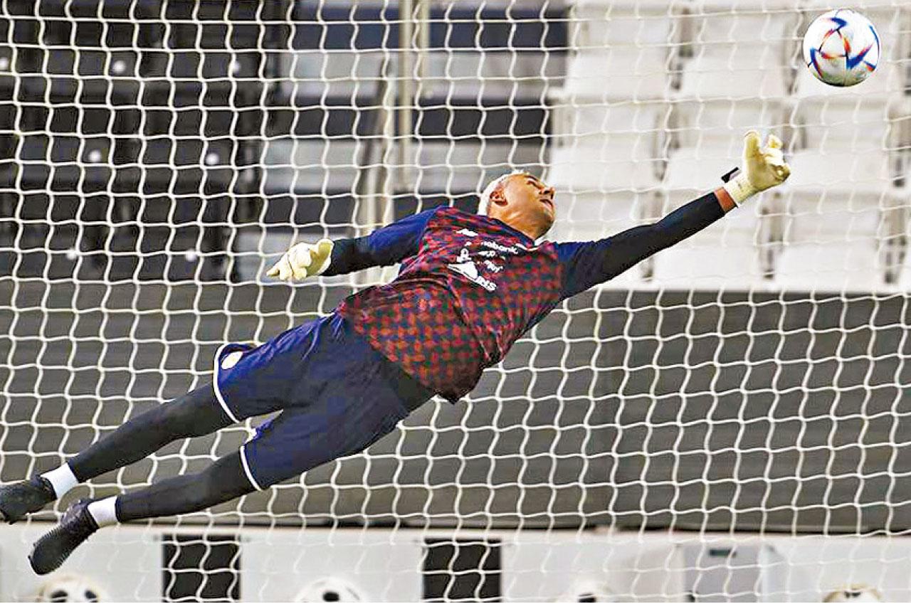 哥軍鬥新西蘭 爭世盃決賽周尾班車