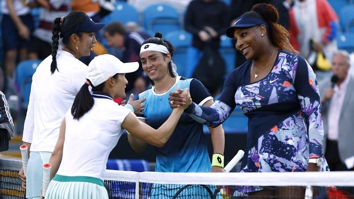 莎蓮娜威廉絲與查貝雅晉身女雙四強。(路透社)