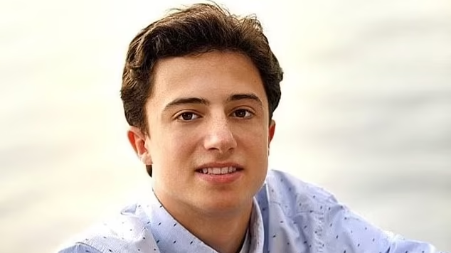 桑圖里被灌酒至腦部受損。(互聯網)