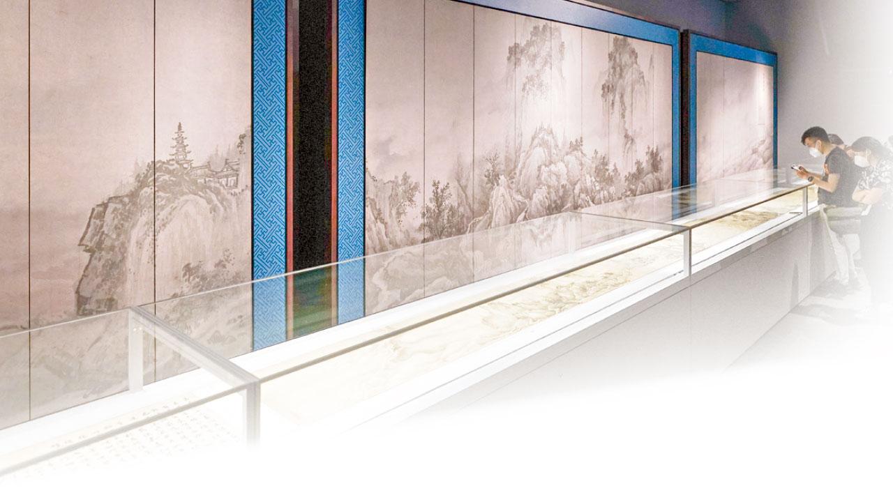 香港故宮昨開幕 部分國寶期間限定  林鄭：冀推動港人國民身份認同