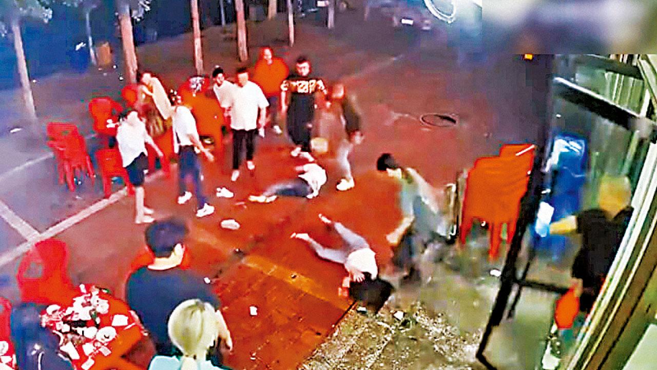 謊稱5分鐘抵現場 實花28分鐘 唐山打人案5警受查1副局長免職