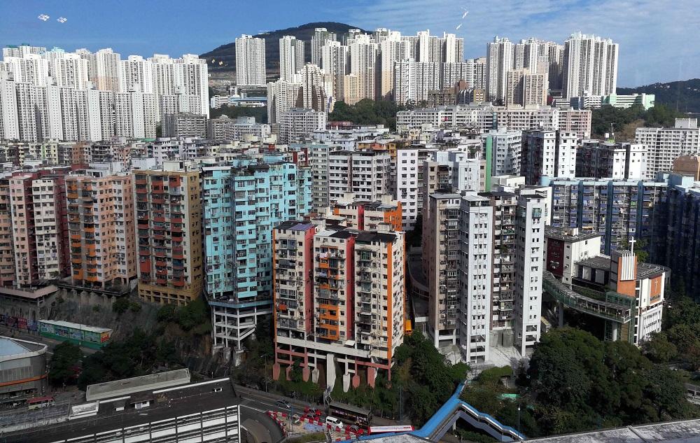 據中原按揭研究部及土地註冊處最新數據顯示，今年上半年現樓按揭登記量按年減少5.4%至41,072宗，樓花按揭登記今年上半年則錄得2,589宗登記，按年減少6.8%。(資料圖片)