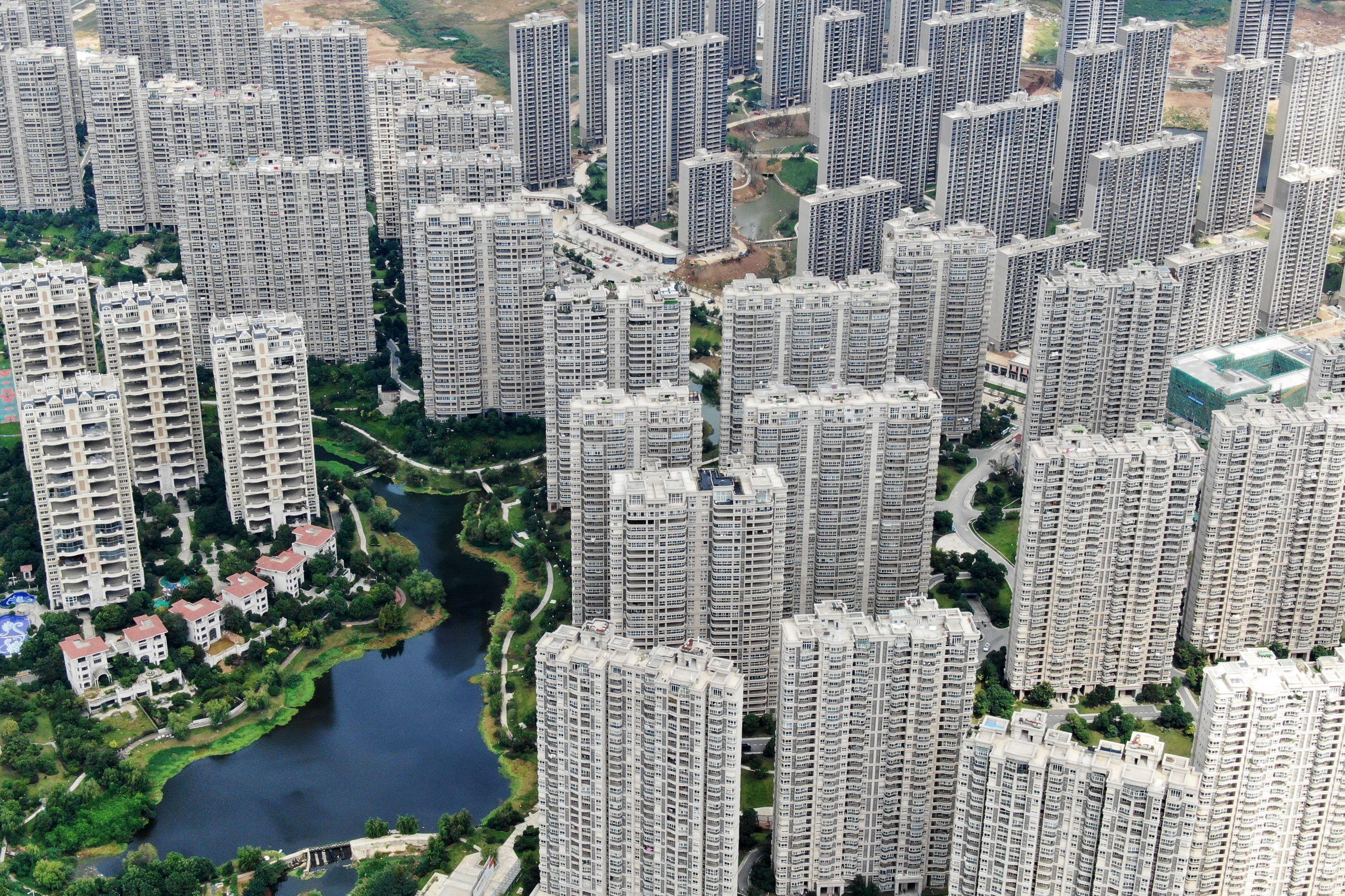 銀保監指要千方百計保交樓　內房內銀顯著反彈碧桂園半日升8.5%