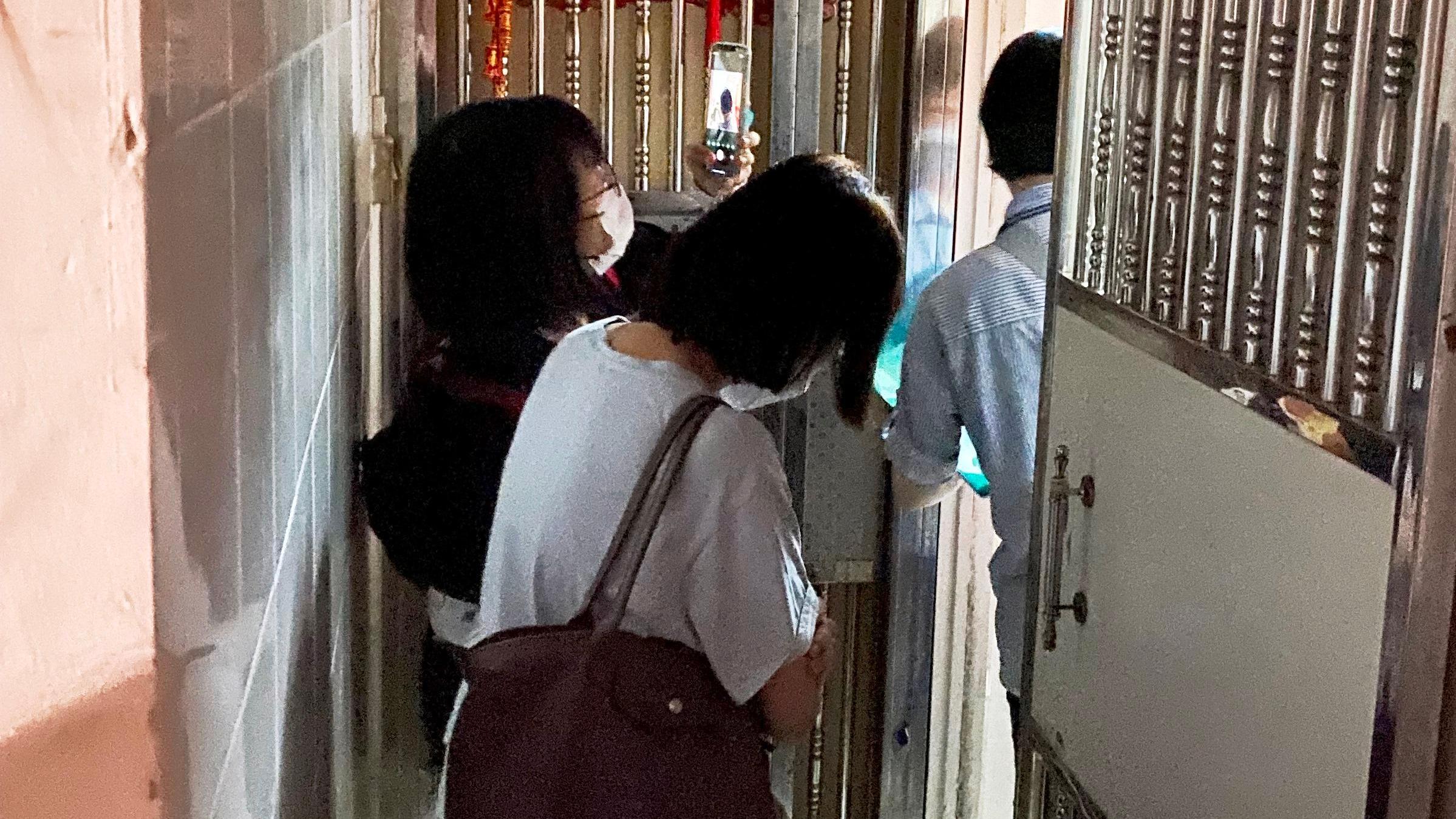 差餉物業估價署（估價署）主動調查涉嫌違反分間單位租務管制的個案。