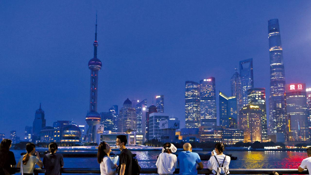 內地61年來最嚴重熱浪 四川延長工業限電 上海外灘熄燈兩晚