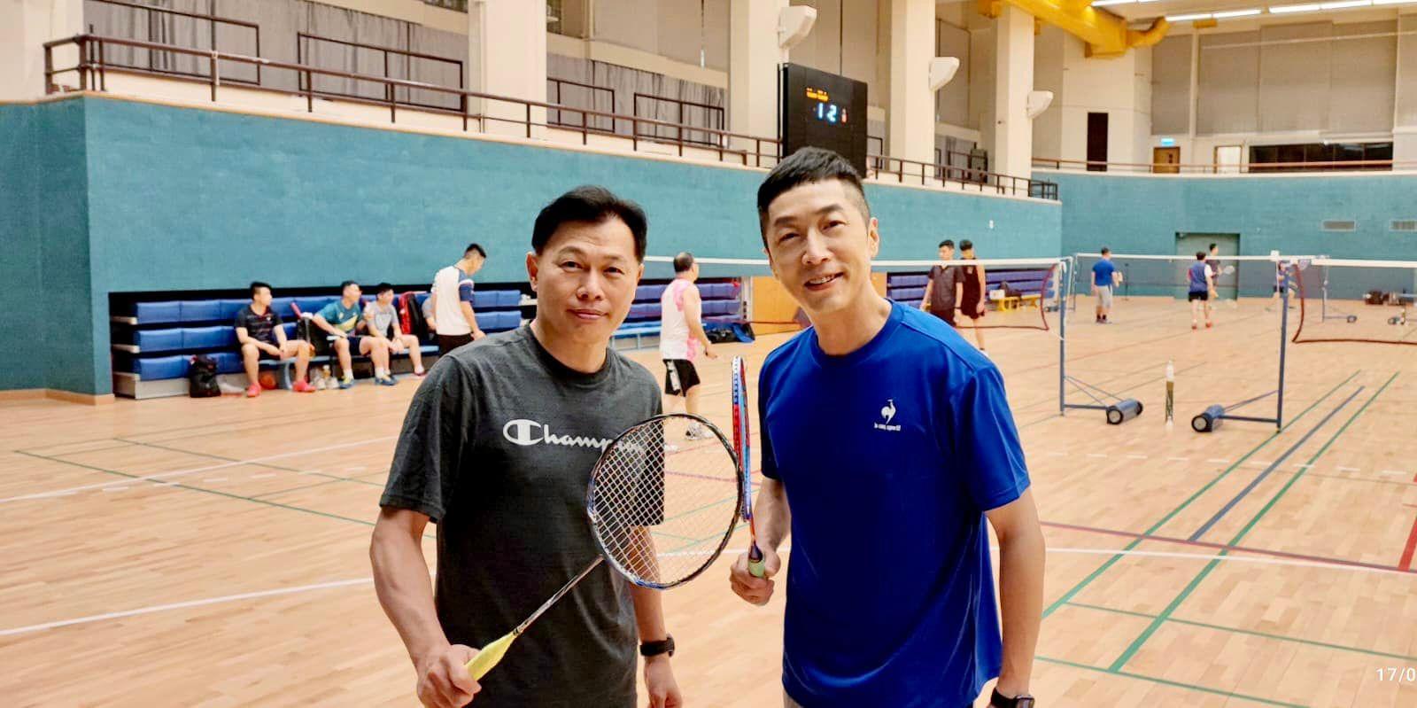 馬浚偉與「四點鐘許Sir」打波 許鎮德是羽毛球高手