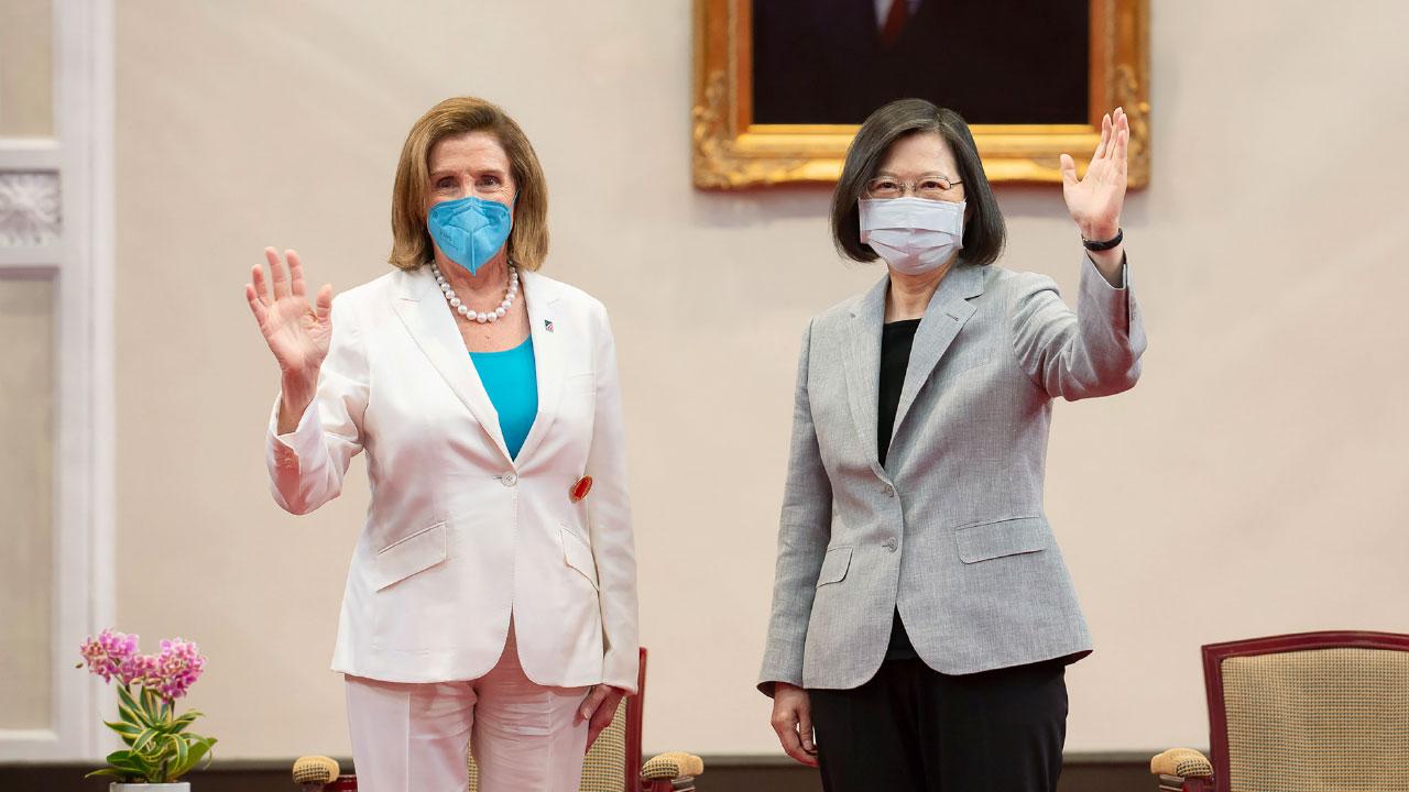 削足就履踩英文