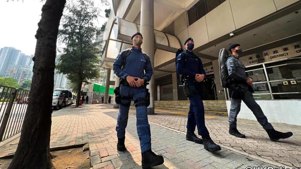 警方指會連日來在各區高姿態巡邏，以確保慶祝國慶活動順利進行。(警方fb圖)