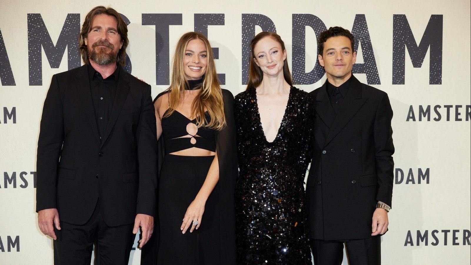 矚目新片《阿姆斯特丹》倫敦首映 瑪歌羅比性感搶FO