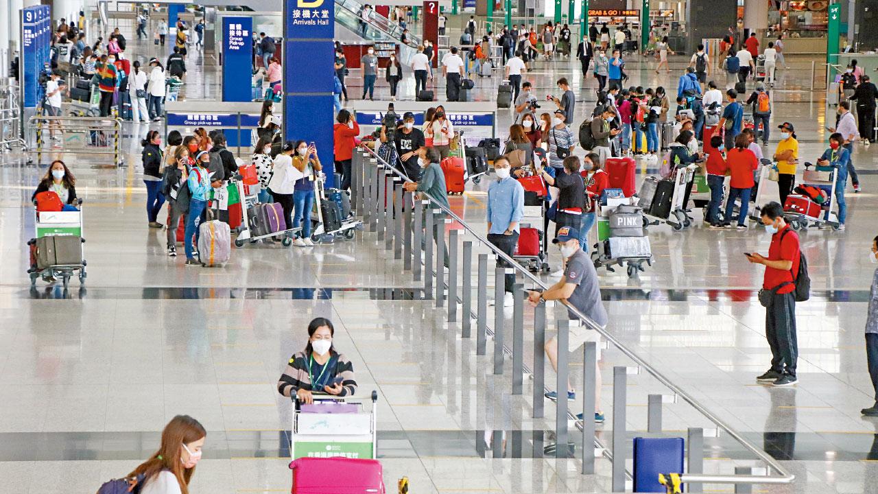 「0+3」首日抵港客喜與家人重聚食雲吞麵 約1.3萬人准提早離檢疫酒店