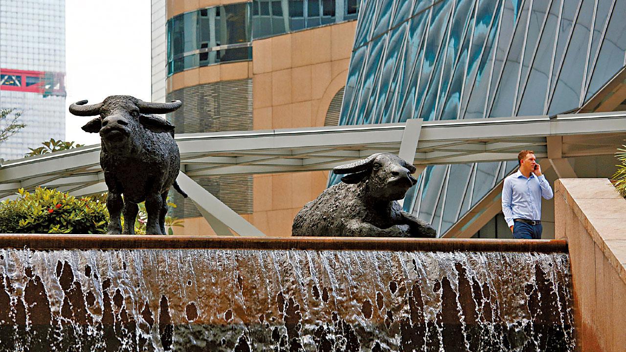 尋底未完｜恒指現7年最差季度 恐試歐債底 轉勢待年尾