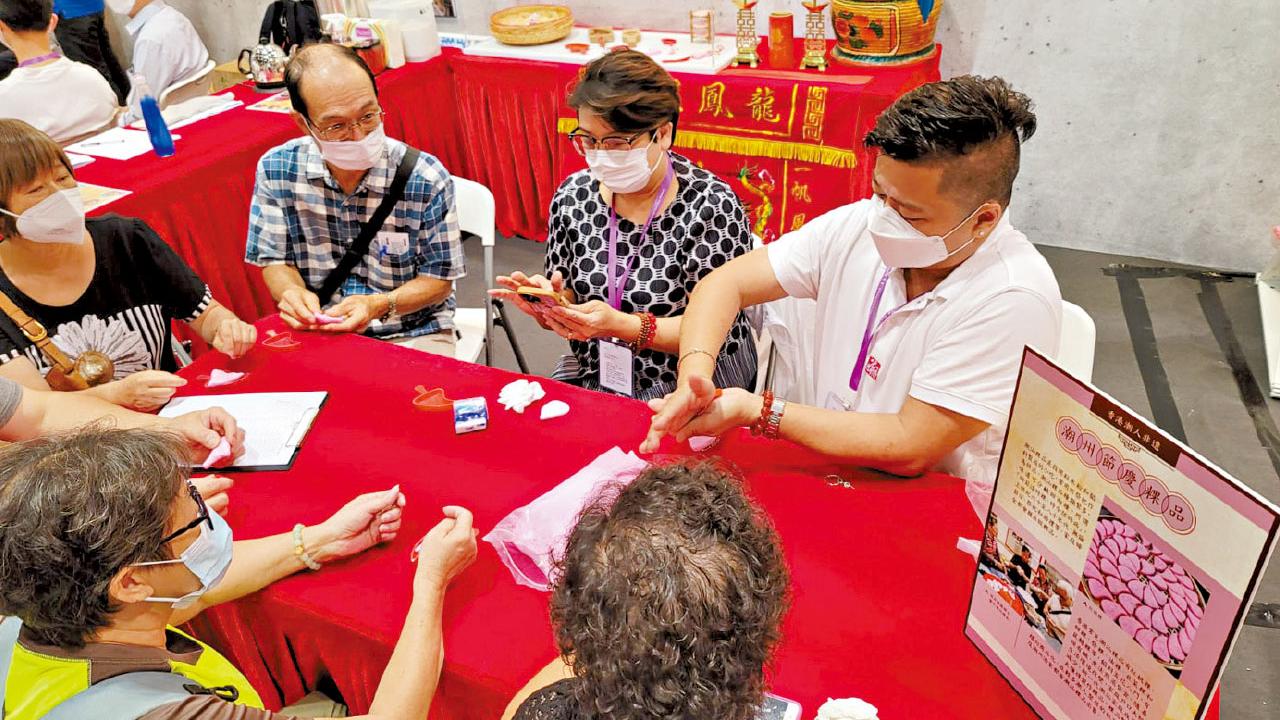 香港潮州節重臨解鄉愁 展商︰不計銷情盼展愛拼才會贏精神