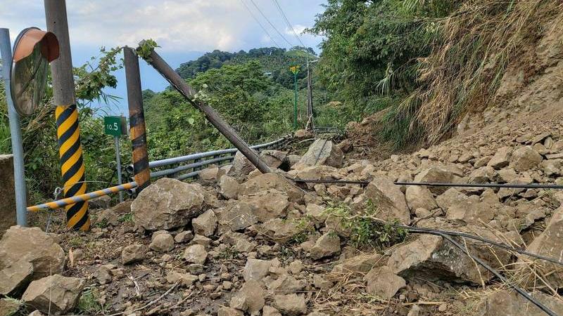 花蓮赤科山主要對外道路中斷。(互聯網)