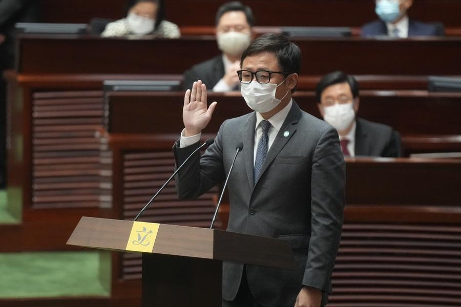 張欣宇指，如果南丫海難事件未解決心結，難以「向前望」。(資料圖片)