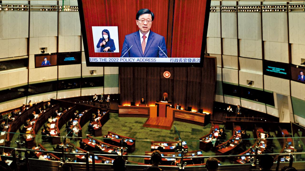 人才政策忌架床疊屋