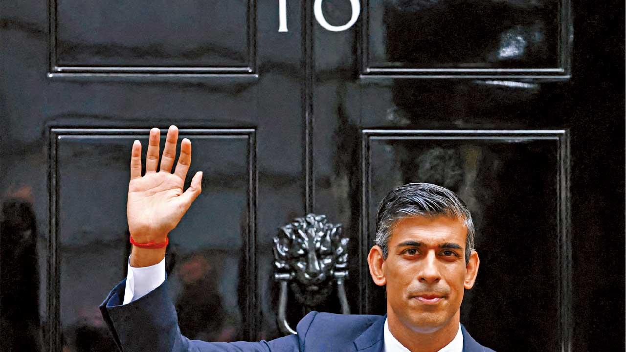 承諾修正卓慧思所犯錯誤 辛偉誠獲英王任命首相