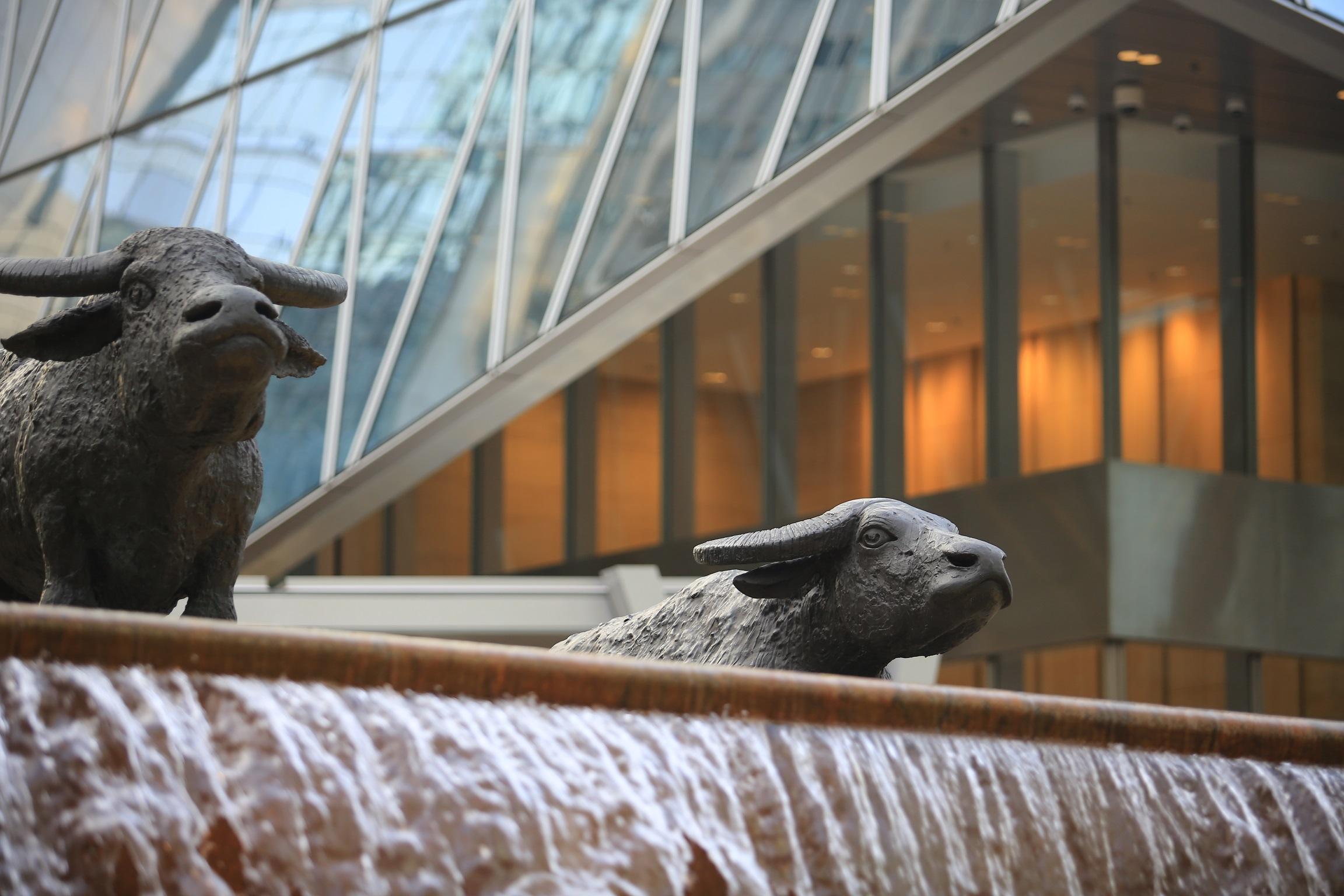 港股收市｜恒指險守萬六 北水大手撈 收市跌幅收窄