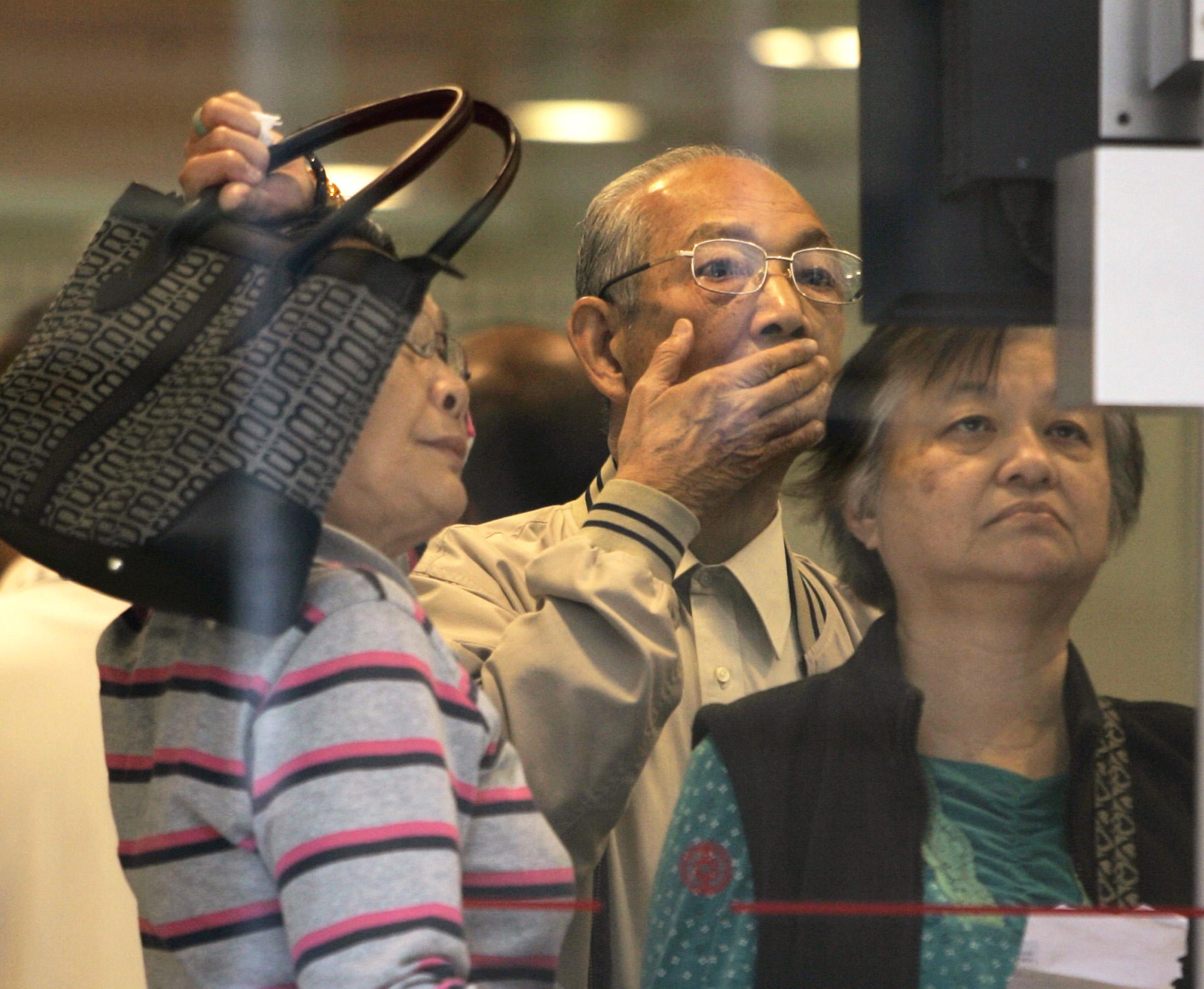 多隻藍籌創多年新低  恒指失守16500到見11年低