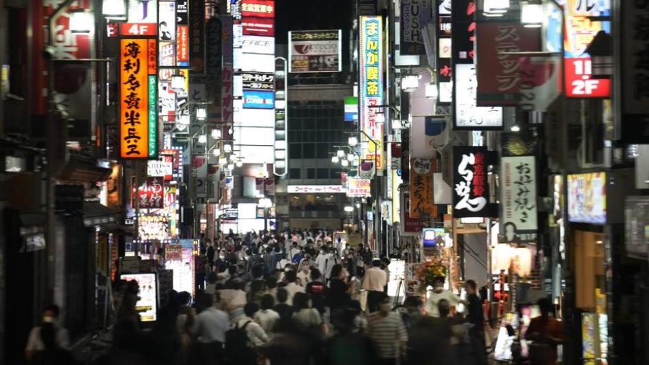 飲食及娛樂場所林立的新宿歌舞伎町。(資料圖片)