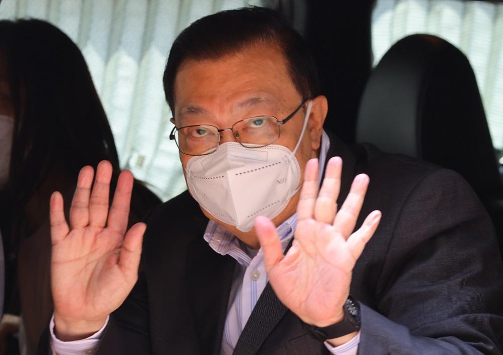 譚耀宗宣布不參選人大代表選舉。