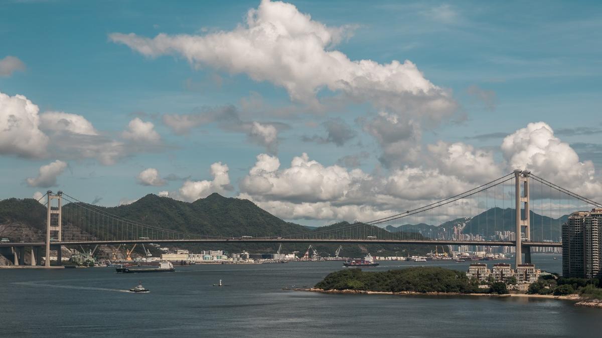 政府計劃在青馬大橋南面，興建包括兩座跨海大橋的青衣至大嶼山連接路。(資料圖片)