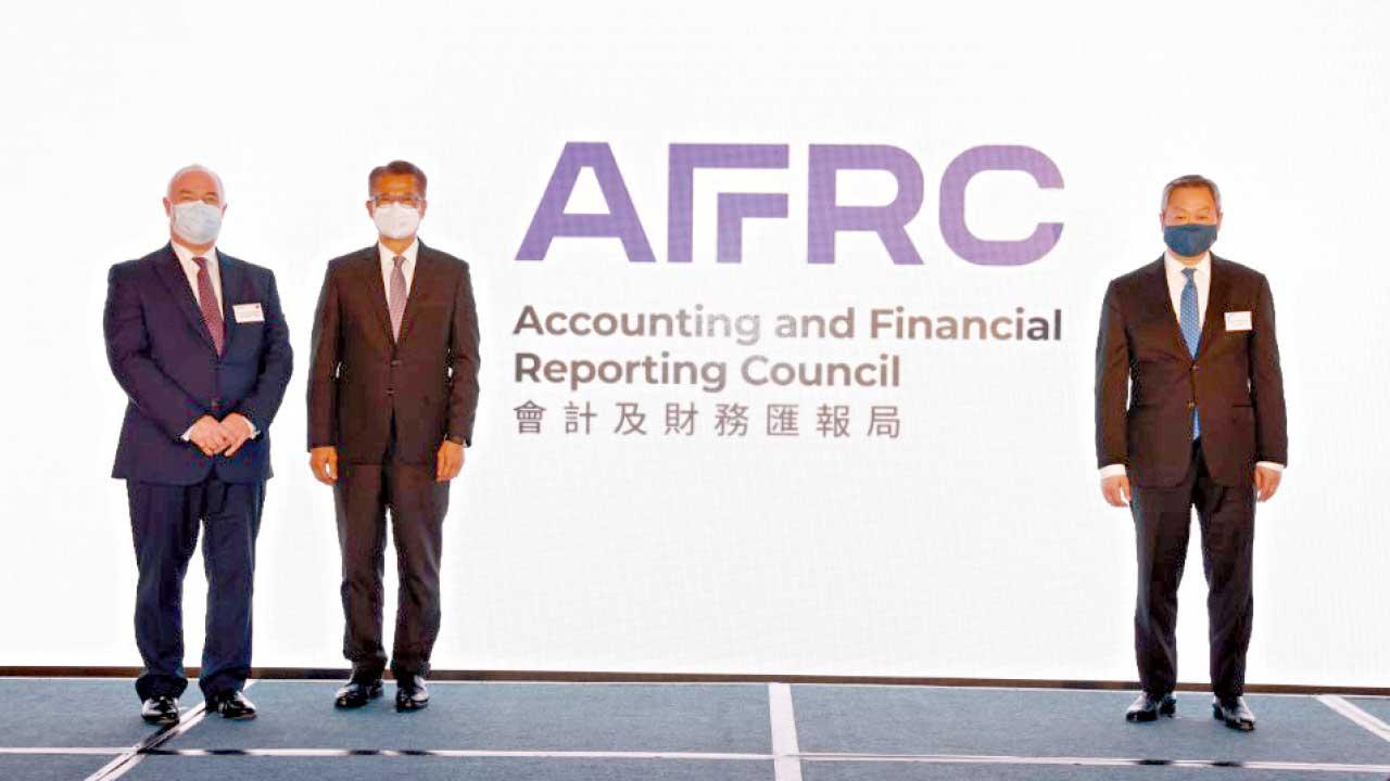 核數師不許辭職嗎？