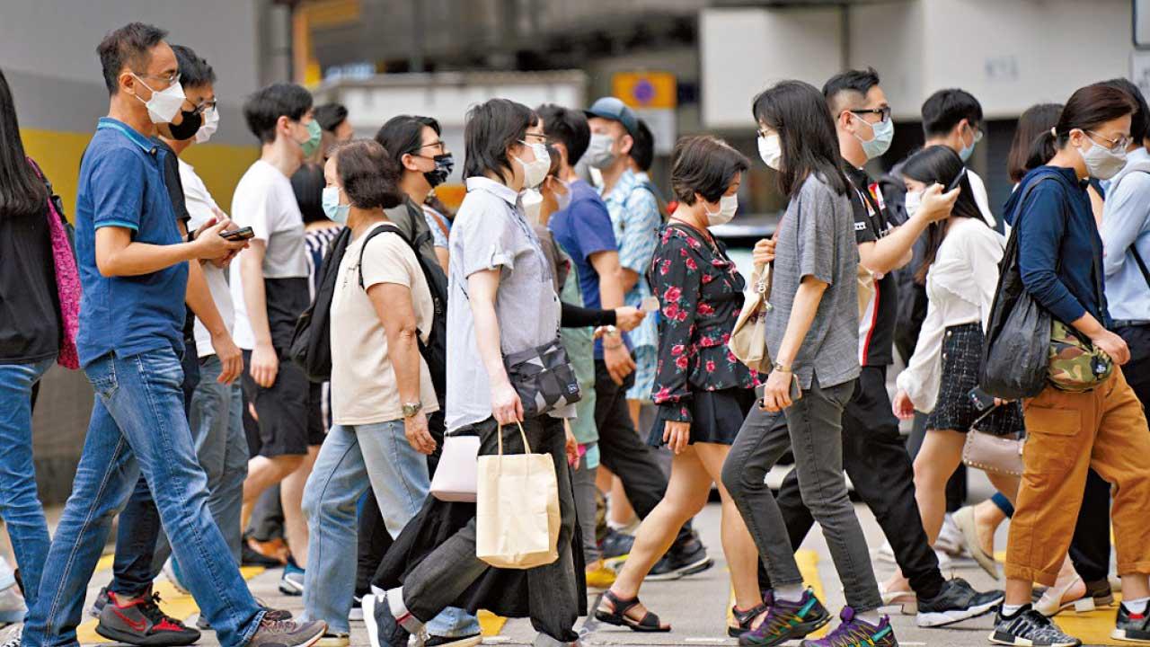 近四成人指疫情下收入減少 逾五成有失業危機