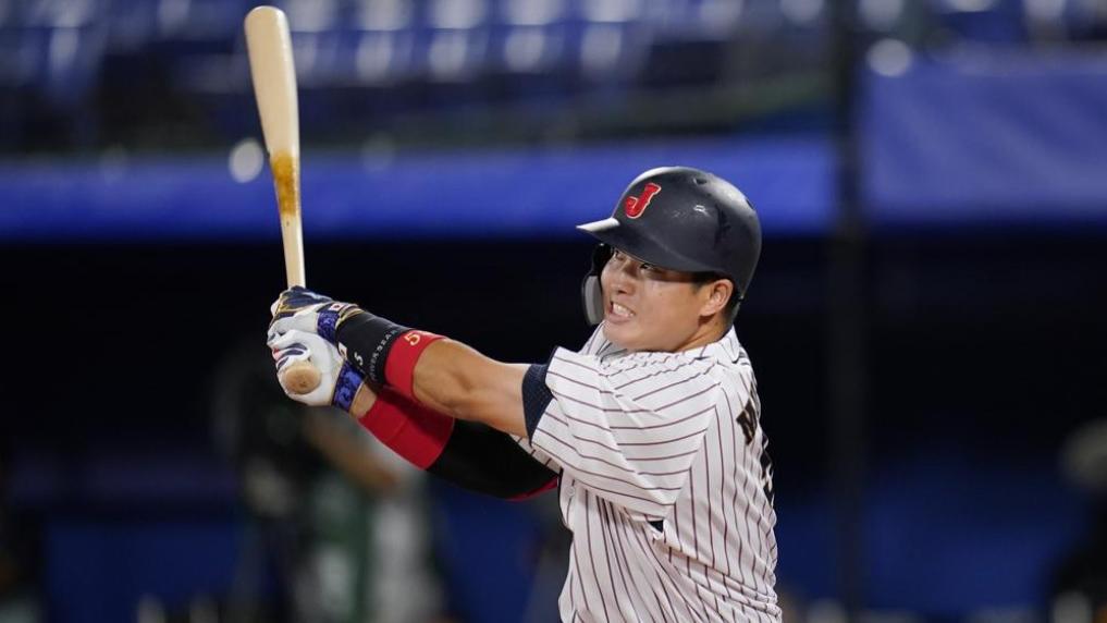 把村上宗隆形容為神的「村神樣」奪得日本2022年度新語．流行語大獎。(資料圖片)