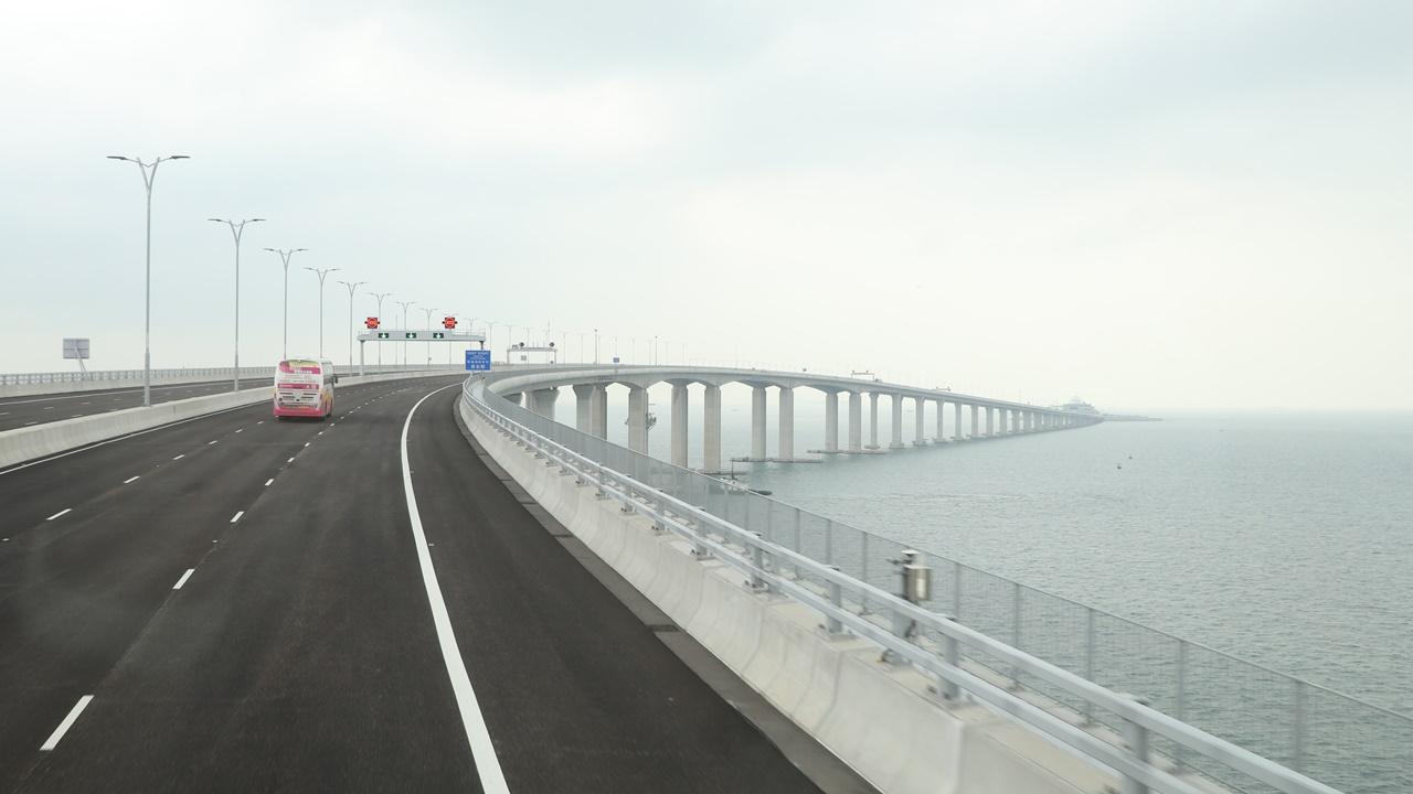 林世雄料港車北上實施後有45萬車主乘客受惠。(資料圖片)