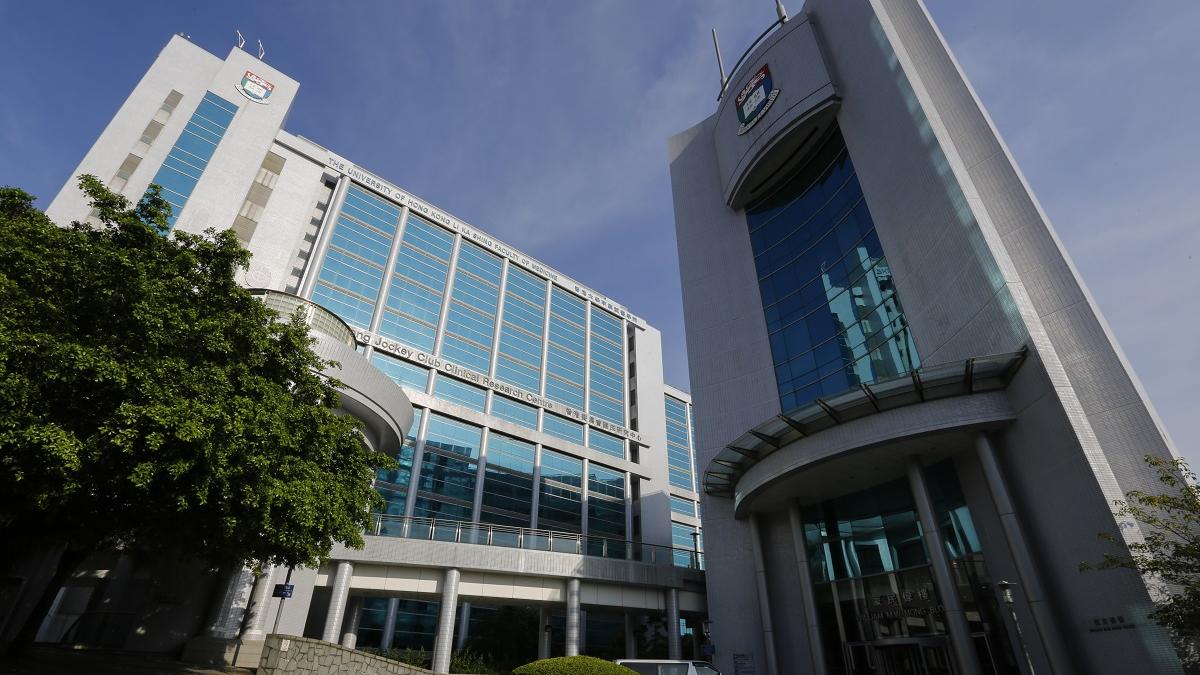 港大醫學院微生物學系有份研發的噴鼻式疫苗，獲藥監局批准在內地緊急使用。(資料圖片)