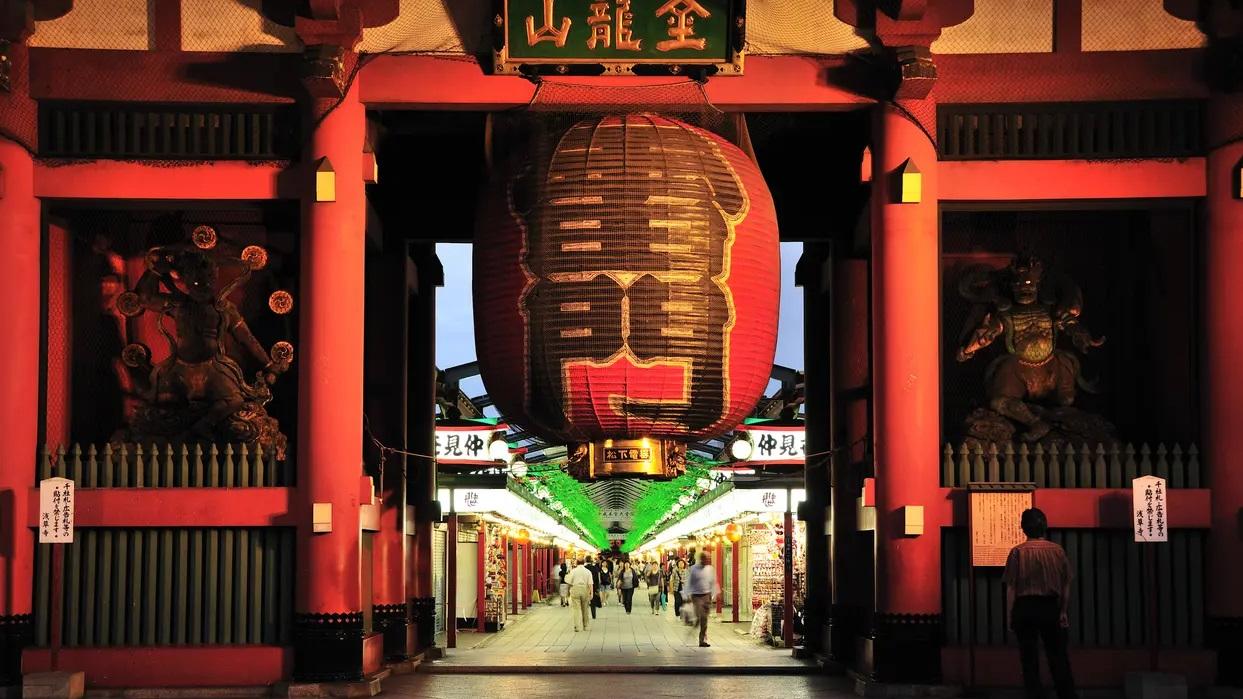 東京淺草寺解釋求籤的分布。(網上圖片)